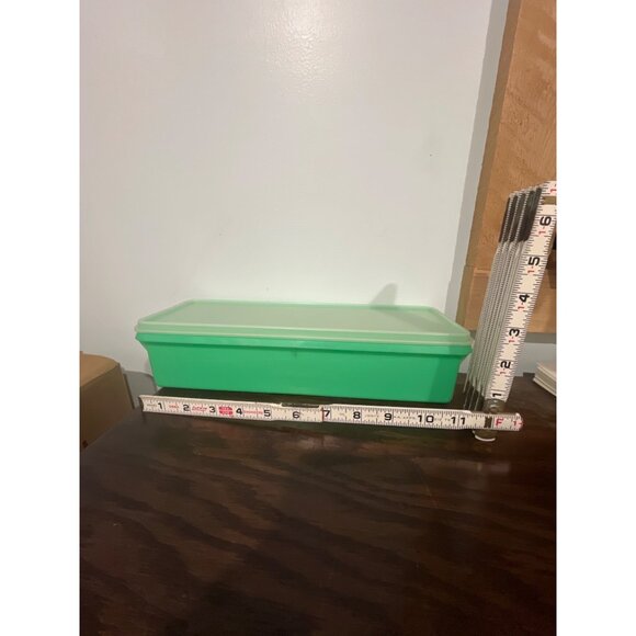 Lot of 3 Tupperware containers w/lids; 262-14, 1243-1, 892-1 - Picture 3 of 14